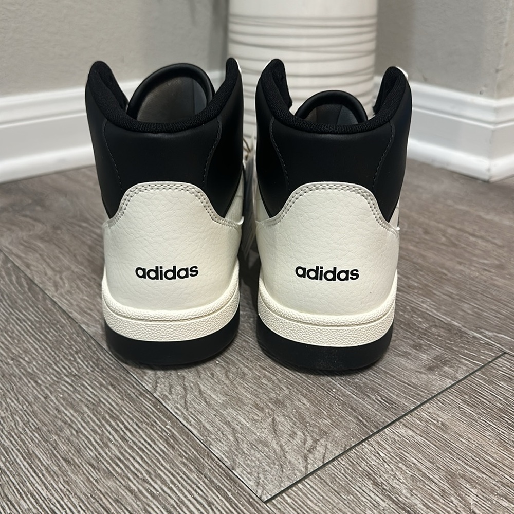 BNWT Adidas white/ cream and Black High-Tops ( multi sizes) - Picture 7 of 10